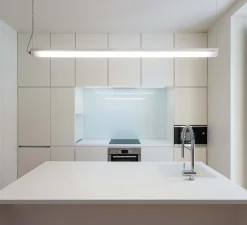 Suspension*O/M Light Suspension ou plafonnier, Tubo 70, , IP67, LED, 2700K, 990 lm, Ø7cm, L63cm - transparent