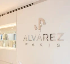 Suspension*Formagenda Suspension, Pearls , D , LED, 1180 lm, 2700 K, Ø18cm, H36cm - blanc, or