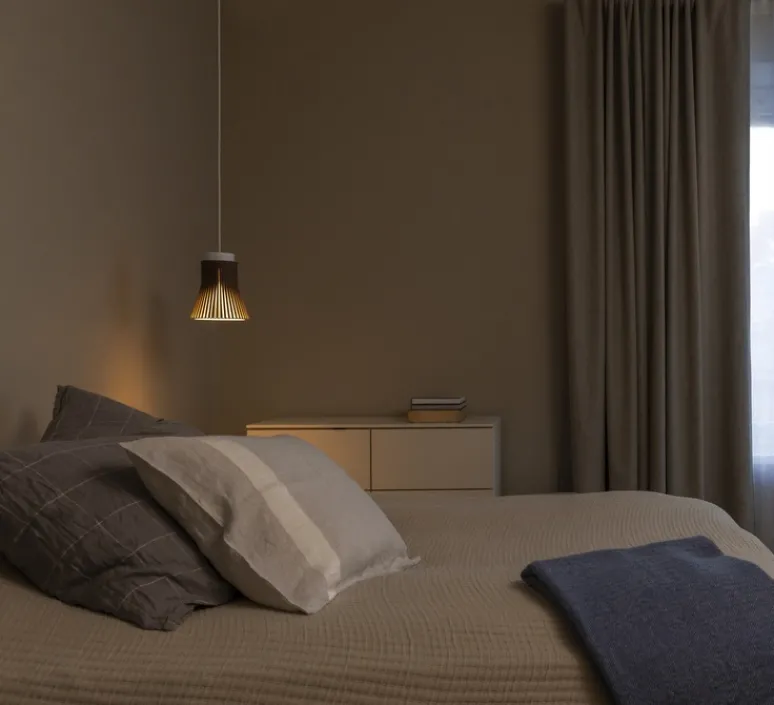 Suspension*Secto Design Suspension, Petite 4600, noyer, LED, 2800K, 480lm, Ø20cm, H23cm - marron