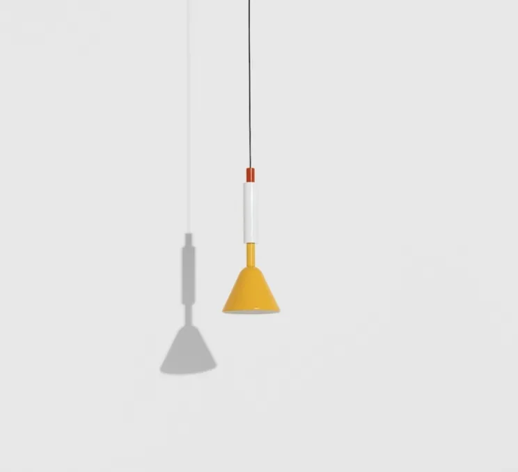 Suspension, Pyl, petite, blanc, jaune, rouge, LED, dim, 2700K, 970 lm, Ø21,6cm, H54cm - Petite Friture