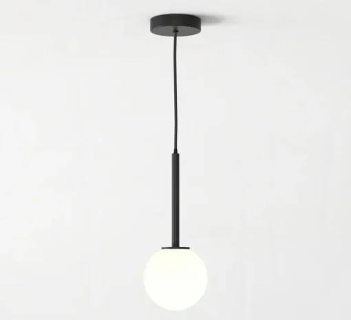 Suspension*Astro Suspension, Tacoma, , IP44, Ø13,5cm, H185cm - noir mat, abat-jour Tacoma Glass opalin