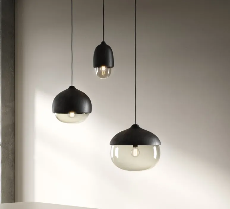 Suspension*Mater Suspension, Terho S, bois, tilleul, fumé, noir, Ø13,5cm, H21,5cm - bois, tilleul, opalin, noir