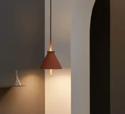 Suspension, Totana 35, rouge mat, câble noir, IP44, LED, dim, 2700K, 1200 lm, Ø35cm, H50cm - Pott