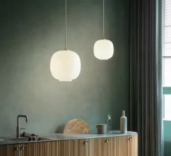 Suspension, VL 45 Radiohus, blanc, verre opal brillant, Ø37cm, H44,8cm-Louis Poulsen