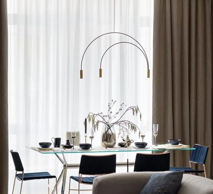 Suspension, Volta, T-3536-W, noire avec têtes dorées, rosace noire, LED, dim, 2700k, 3 x 565 lm, L86,7cm, H54,3cm - Estiluz