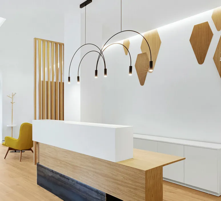 Suspension*Estiluz Suspension, Volta, T-3536-W, , LED, dim, 2700k, 3 x 565 lm, L86,7cm, H54,3cm - noire avec têtes noires