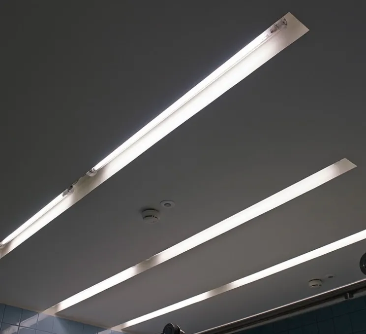 Tube lumineux, Tubo 50, on/off, givré, IP67, LED, 7,9W, 4000K, 1130lm, L63,2cm, H5cm - O/M Light